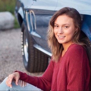 Meet your Posher, Faith